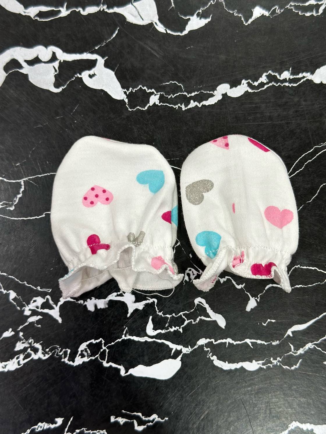Newborn Baby Printed Mittens – Soft, Safe & Snug!